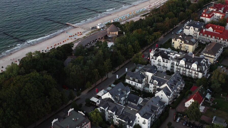 Drohne Hotel Blick Strand Kühlungsborn